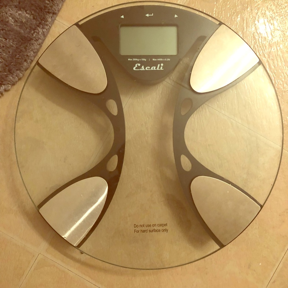 Brand new glass weighing scale by Escali